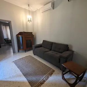 Apartament Stylish Retro, Floriana